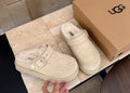 Women’s shoes