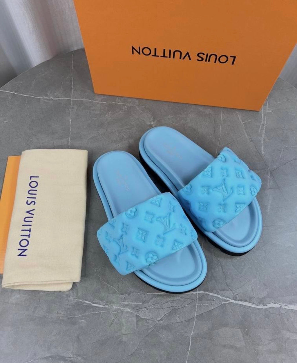 ladies sliders