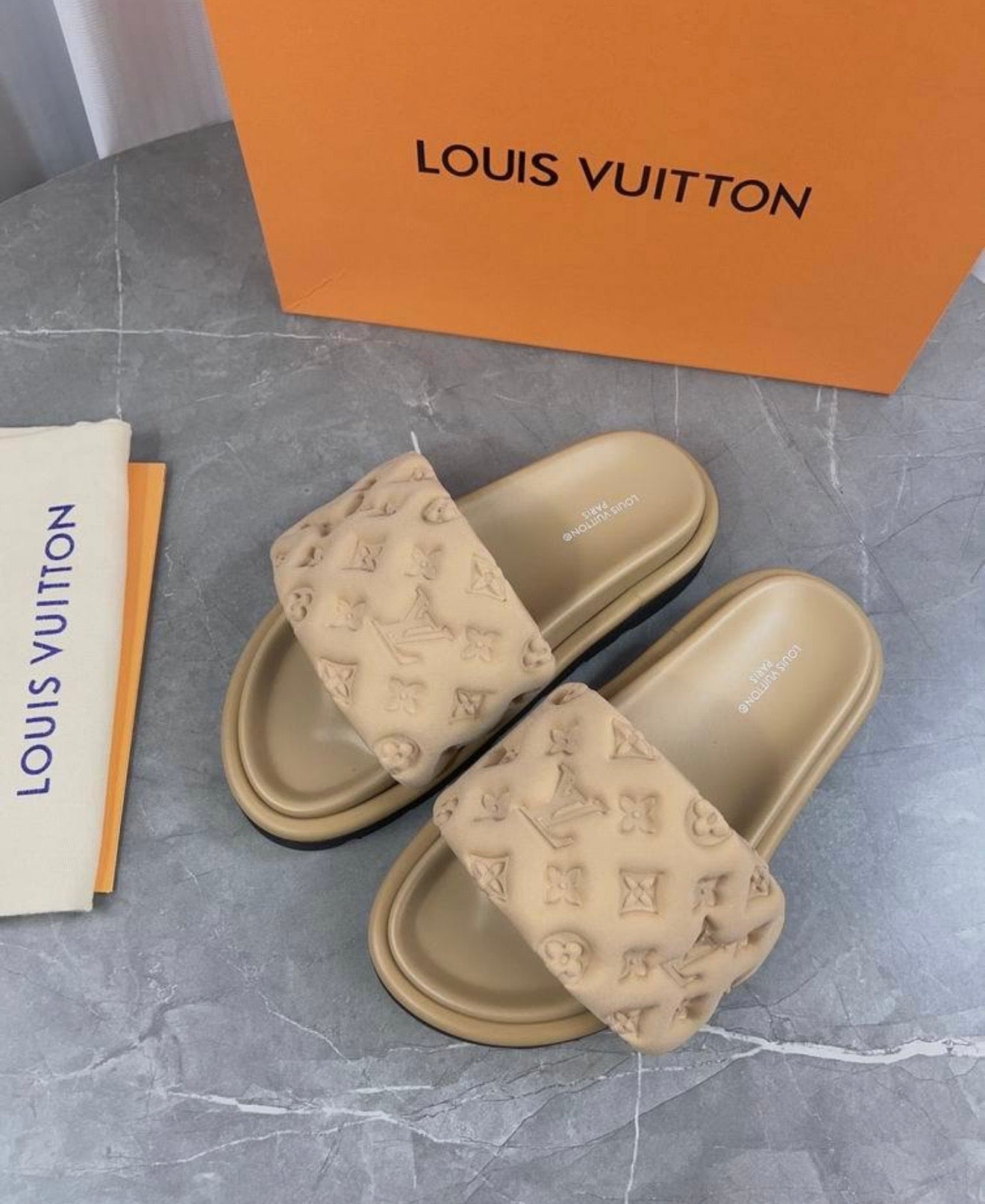 ladies sliders
