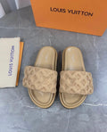 ladies sliders