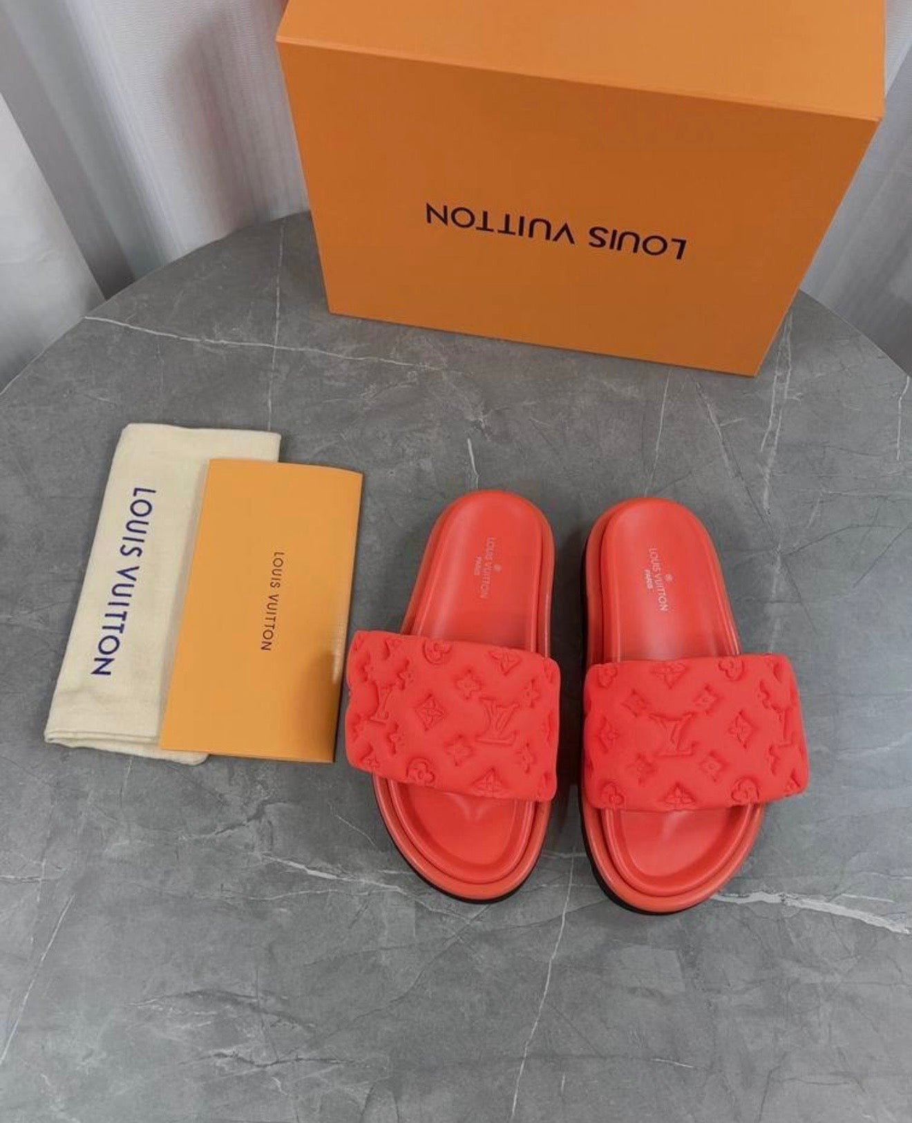 ladies sliders