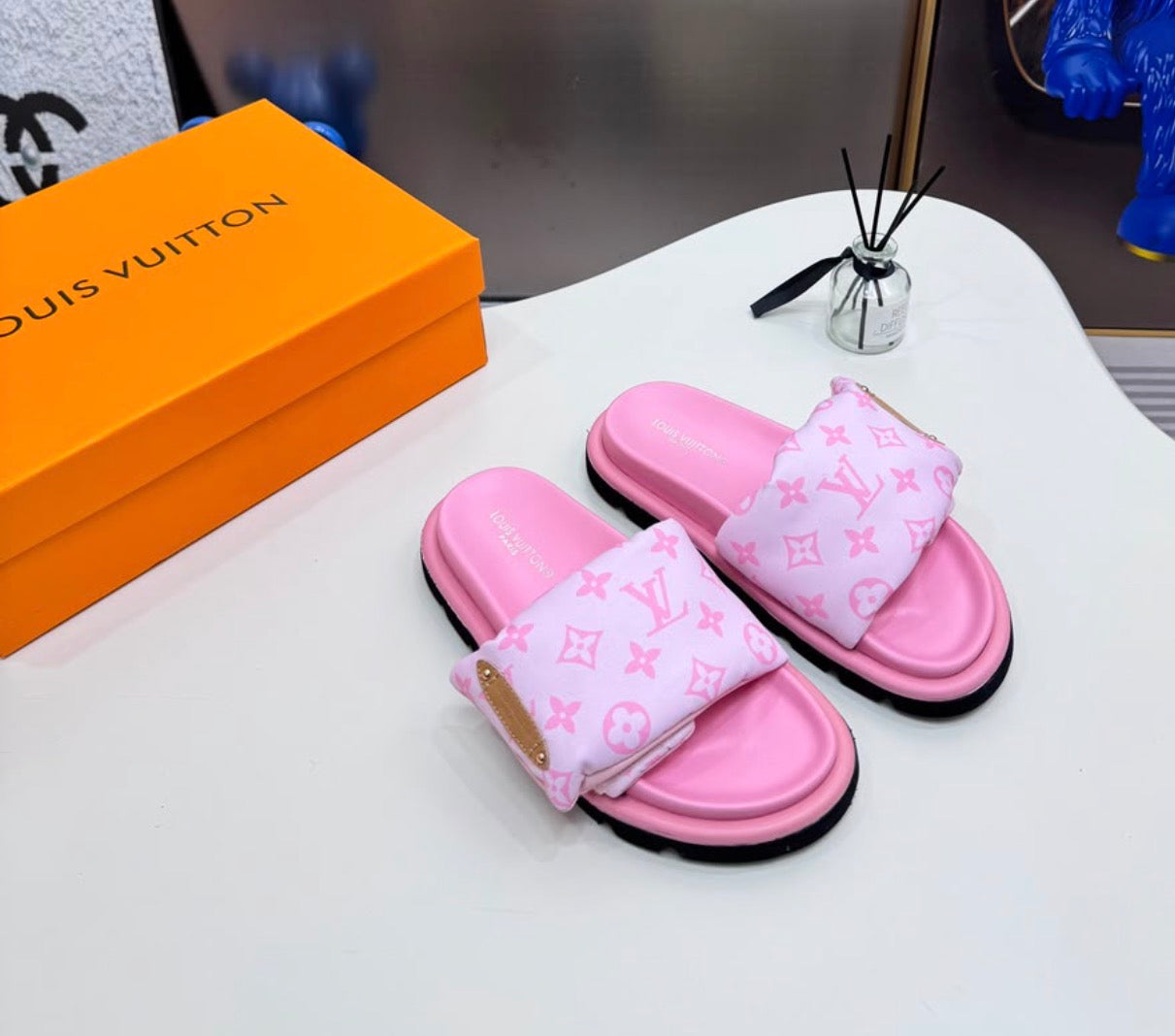 ladies sliders